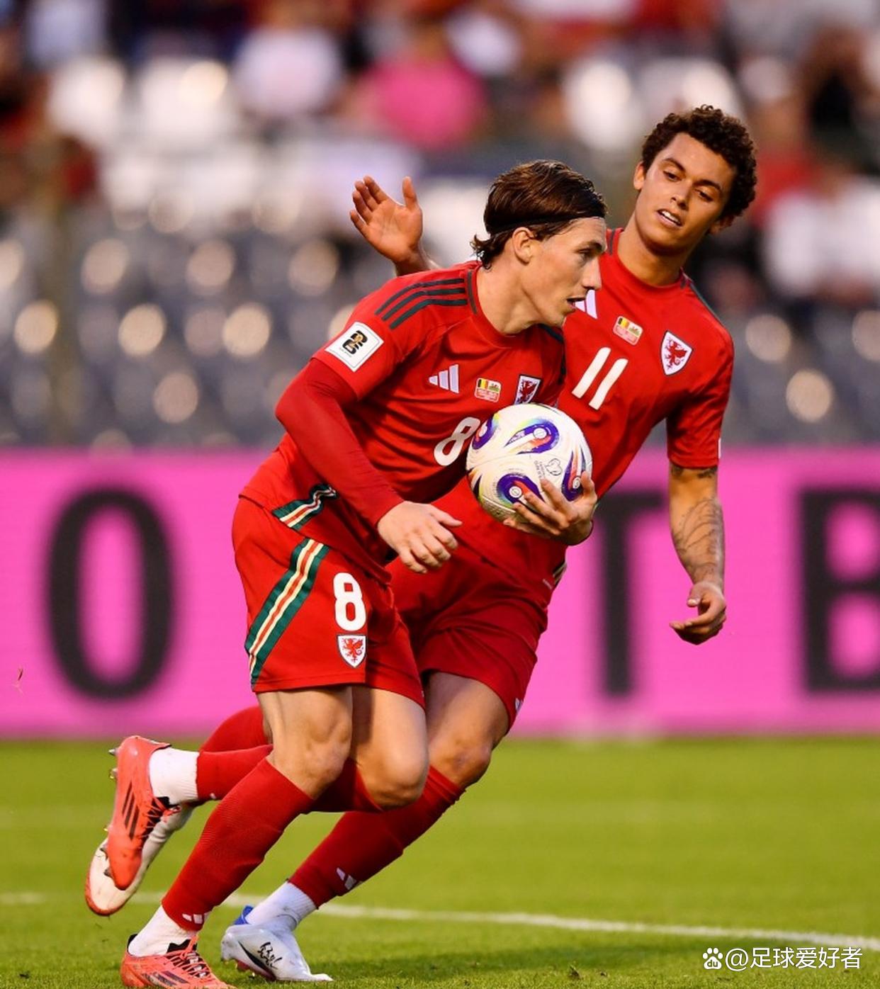 PG电子-德布劳内关键节点精彩发挥，美国队带队取胜！的简单介绍